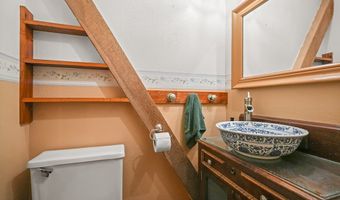9056 Emerson Rd, Apple Creek, OH 44606