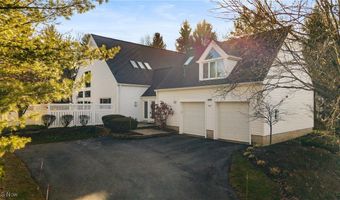 985 Goldenrod Trl, Aurora, OH 44202