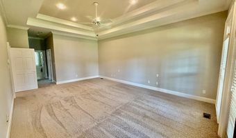 708 Town And Country Dr, Adel, GA 31620