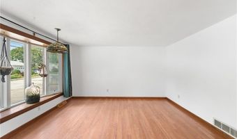 22 York Dr, Coventry, RI 02816