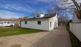 262 Idlewood Rd, Austintown, OH 44515