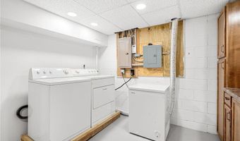 2104 W Oakland Ave, Austin, MN 55912