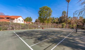 27506 Rondell St, Agoura Hills, CA 91301