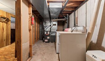 1517 NAVARINO St, Algoma, WI 54201
