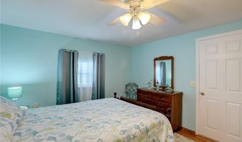 904 Thrush Cir, Barefoot Bay, FL 32976