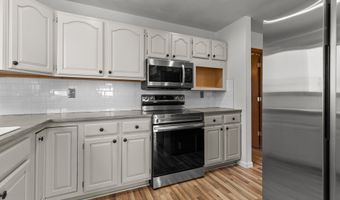 N308 EASTOWNE Court, Appleton, WI 54915