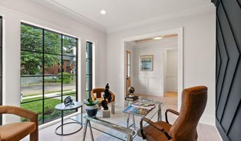 112 N HIGHLAND St, Arlington, VA 22201