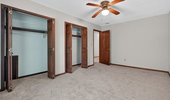 12757 Chamberlain Rd, Aurora, OH 44202