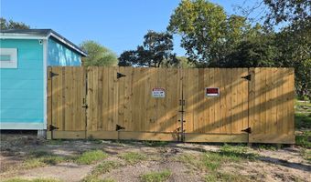 325 S Saunders St S, Aransas Pass, TX 78336