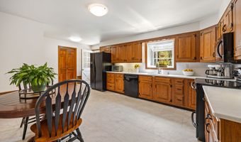 111 Lebanon Rd, Bethany, CT 06524
