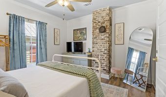 782 Water St, Biloxi, MS 39530