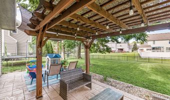 414 Winterwood Dr, Avon, IN 46123