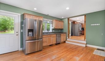 219 Fenner Hill Rd, Hopkinton, RI 02832