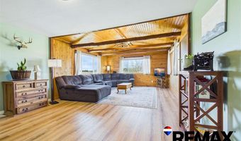 21 Sunburst Dr, Cody, WY 82414
