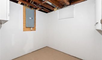 611 11th St SW, Austin, MN 55912