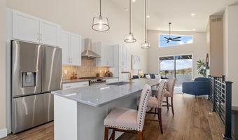 4048 SADDLEBACK Ln, Cheyenne, WY 82001