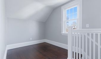 220 Vincent Ave, East Providence, RI 02914