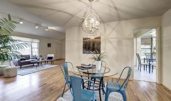 5704 RADNOR Ct, Bethesda, MD 20817
