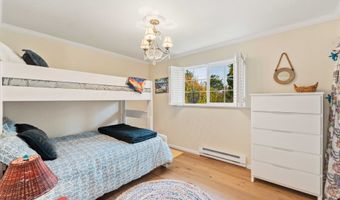 870 11TH St SW, Bandon, OR 97411
