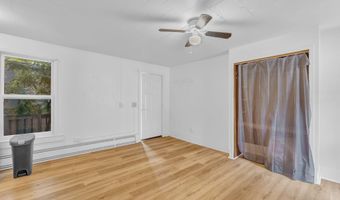 77 Center St, Bangor, ME 04401