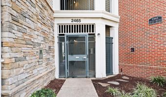 2465 ARMY NAVY Dr 1-203, Arlington, VA 22206
