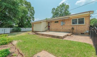 61 Bignon St, Barnwell, SC 29812