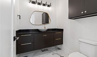 727 NE 2nd St, Bentonville, AR 72712