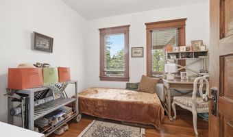2817 24TH St N, Arlington, VA 22207
