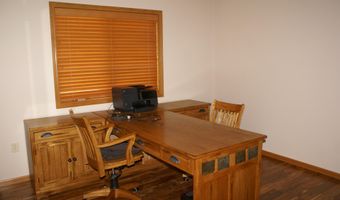 2420 SE 14th Ave, Aberdeen, SD 57401