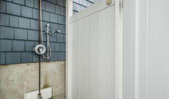33 Amherst Dr, Bayville, NJ 08721