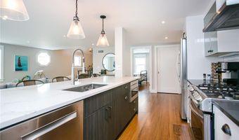 25 Dearborn St 2, Newport, RI 02840