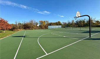 14219 Amanda Ln, Basehor, KS 66007