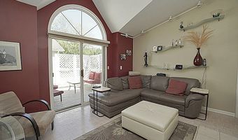 10 Sweet Bay Ln, Amherst, NY 14221
