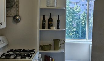 1210 N TAFT St 710, Arlington, VA 22201