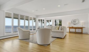 43 Shore Rd, Clinton, CT 06413