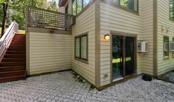 169 Willows Hill Dr #6, Cambridge, VT 05464