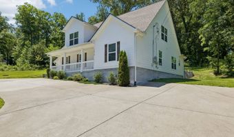 1016 Forestwood Rd, Ashland City, TN 37015
