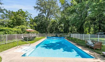 180 Grand Ave, Atlantic Highlands, NJ 07716