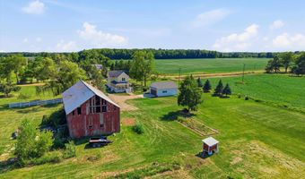 8011 Hollow Corners Rd, Almont, MI 48003