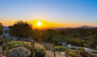 9586 Alto Dr, La Mesa, CA 91941