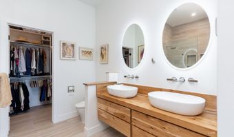 76 Foothill Dr, Lamoille, NV 89828