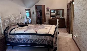 709 N St, Aurora, NE 68818