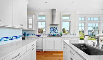 140 Tuckerman Ave, Middletown, RI 02842