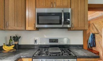 558 Province Rd, Belmont, NH 03220
