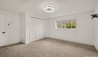 3920 Georgia Ln, Ammon, ID 83406