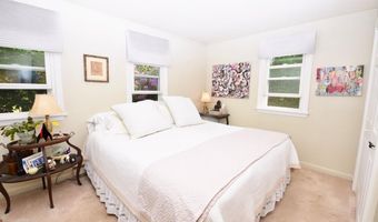 23 Middlebrook Dr, Arundel, ME 04046