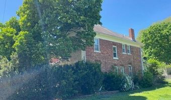319 N 10th St, Atchison, KS 66002