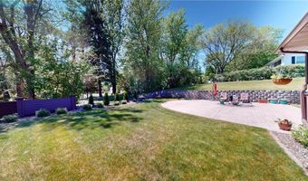1401 Martin Rd, Albert Lea, MN 56007