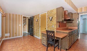 191 Parkview Dr, Aurora, OH 44202