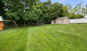 139 Contour Dr, Cheshire, CT 06410